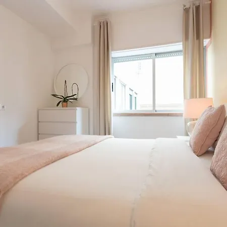 Apartamento Inteiro, Duque De Palmela Apartment *